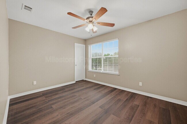 Building Photo - 4101 Cardinal Dr