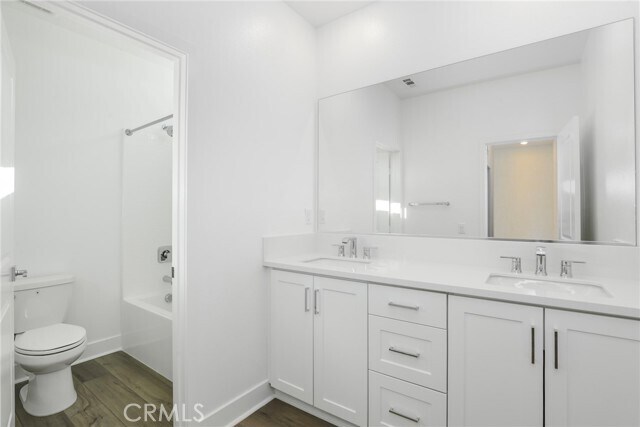 Building Photo - 27213 Tamarack Ln