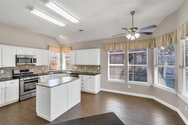 Building Photo - 7401 Centenary Dr