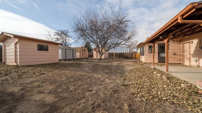 Building Photo - Great Home in Colorado Springs with 2 Car Garage