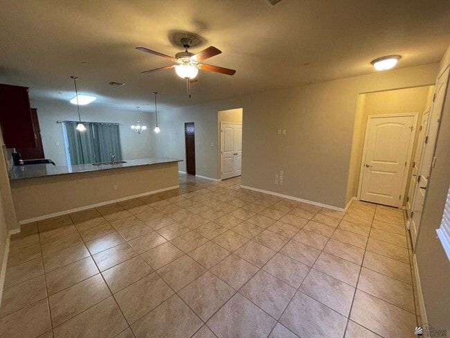 Building Photo - 6132 E Overlook Ln