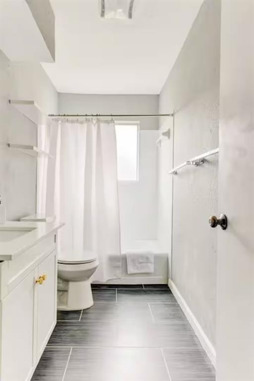 Building Photo - 2005 Cheshire Dr