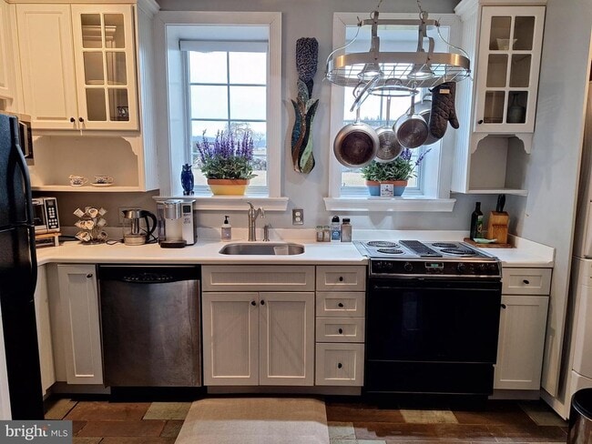 Building Photo - 2254 Winchester Rd