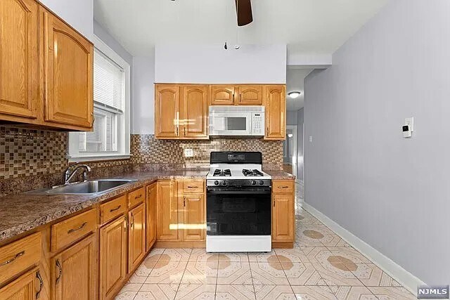 Building Photo - 211 McAdoo Ave