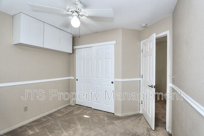 Building Photo - 8847 Mossburn Way