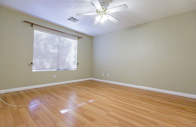 Building Photo - 1 Story home located in Southern Highlands.