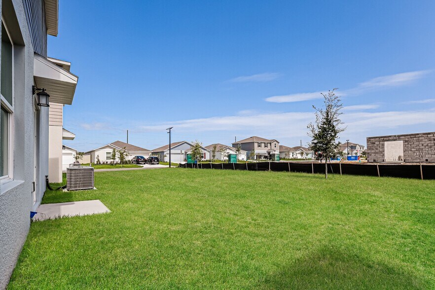 Building Photo - 3483 Howell Dr