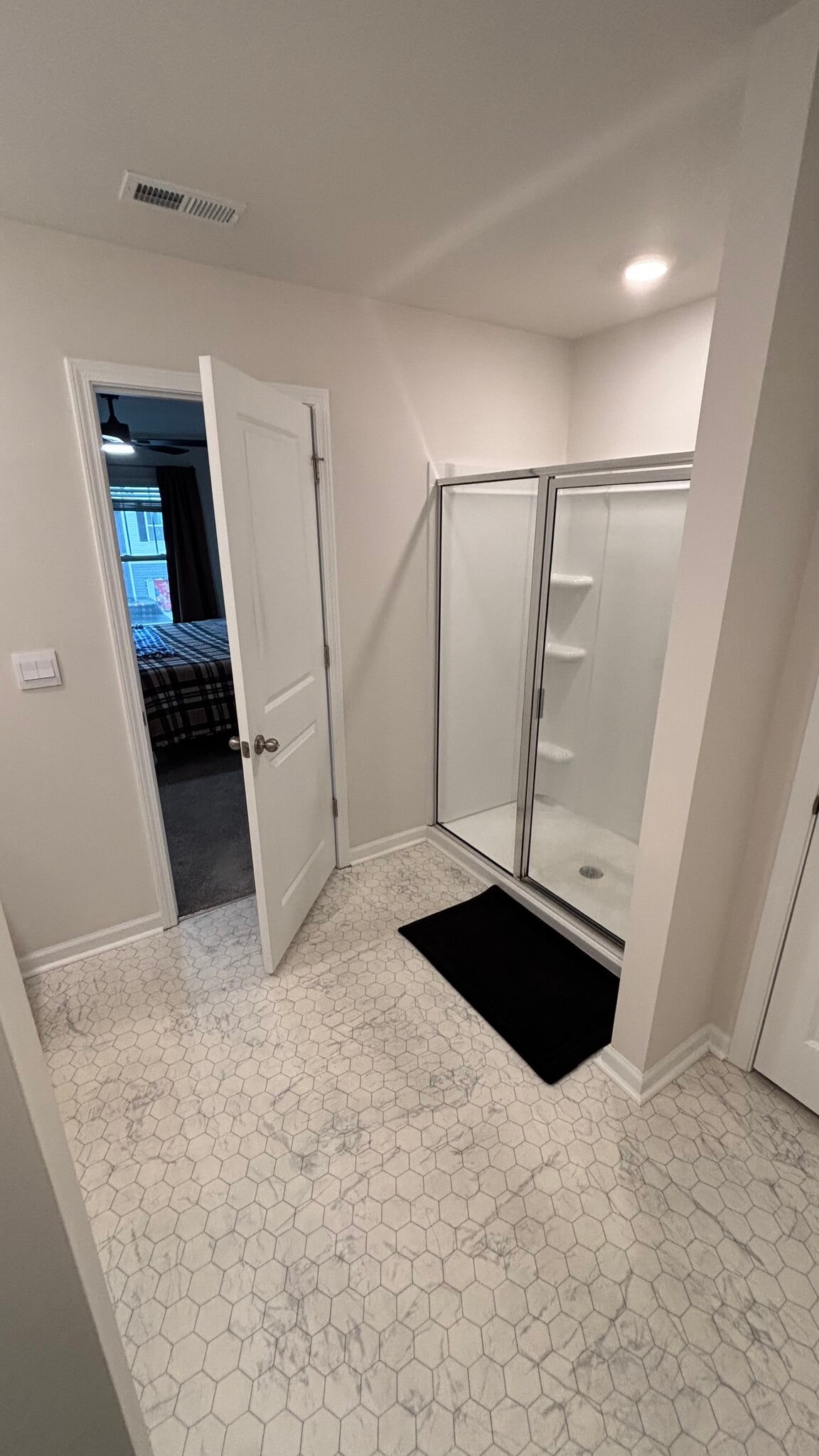 Building Photo - 325 Chapelwood Way