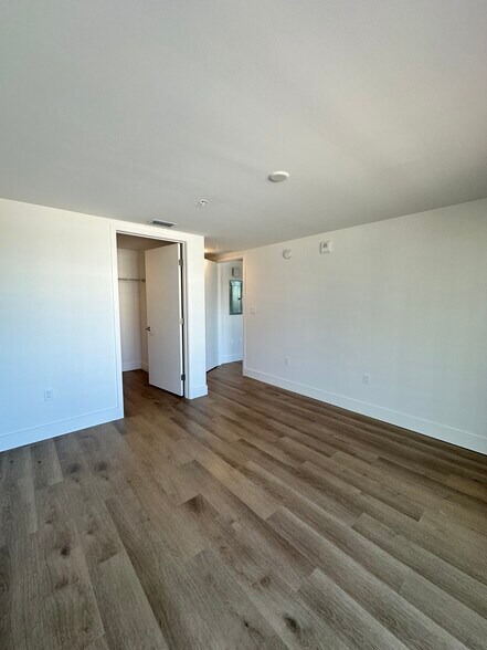 Building Photo - 2415 Jackson St