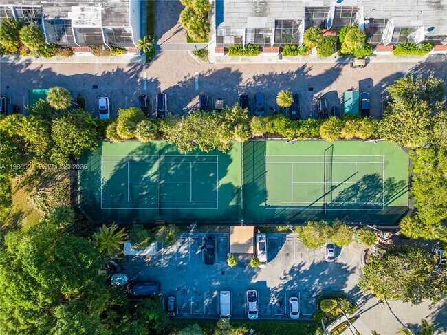 Building Photo - 1111 Crandon Blvd