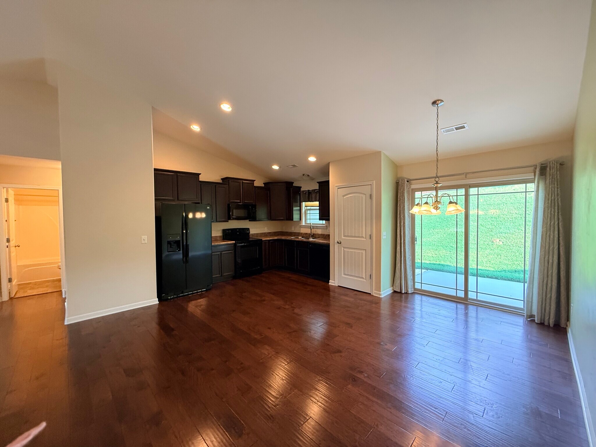 Building Photo - 108 Summerdale Dr