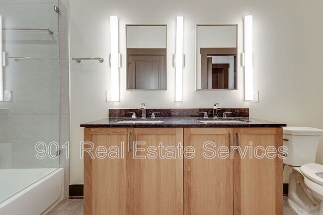 Building Photo - 124 Monroe Ave