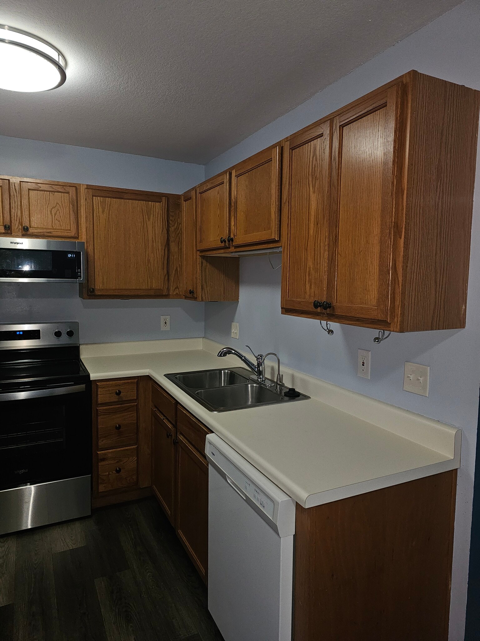 Building Photo - 143 Vixen Cir