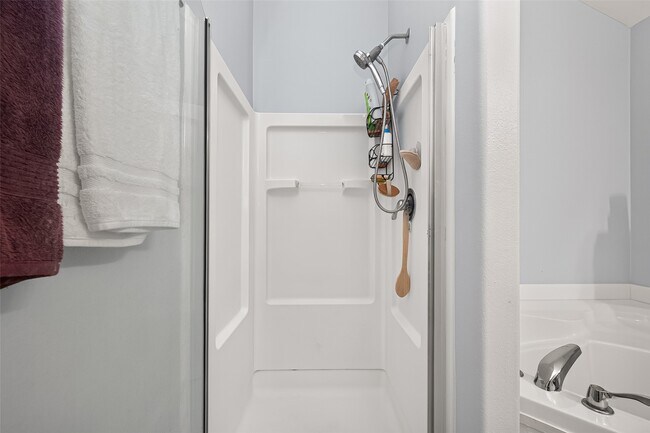 Building Photo - 16123 Duck Tail Ln