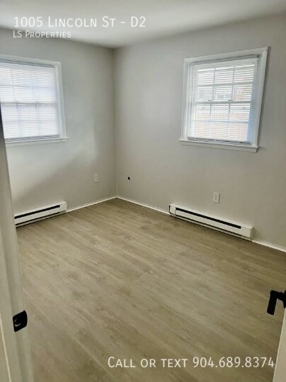 Building Photo - 1005-1015 Lincoln St