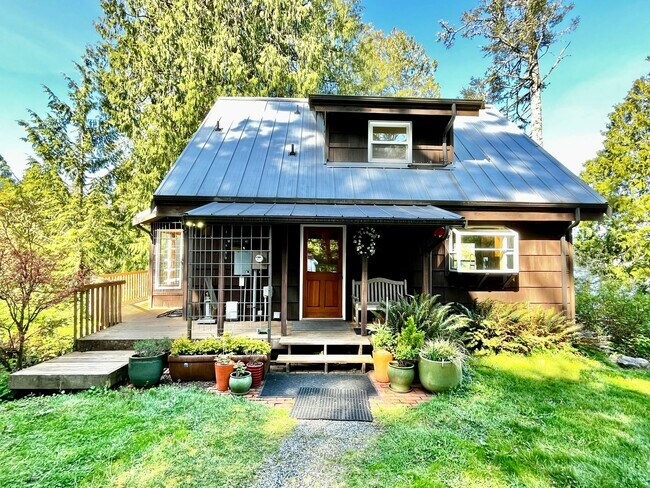 Building Photo - Spectacular Olympic Mountain and Hood Canal Views from Poulsbo Waterfront Home!