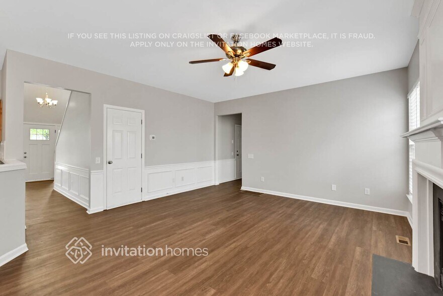 Building Photo - 8848 Challenger Dr