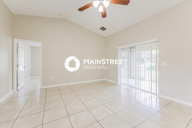 Building Photo - 3 Bedroom Pet-Friendly Home in Lehigh acres, FL with Main Street Renewal
