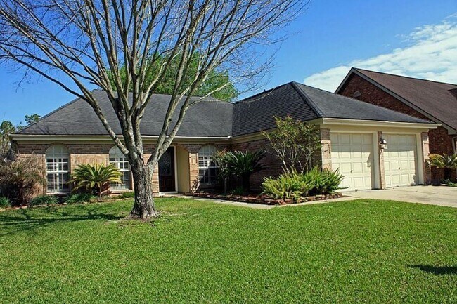 Primary Photo - 4007 Lotus Dr