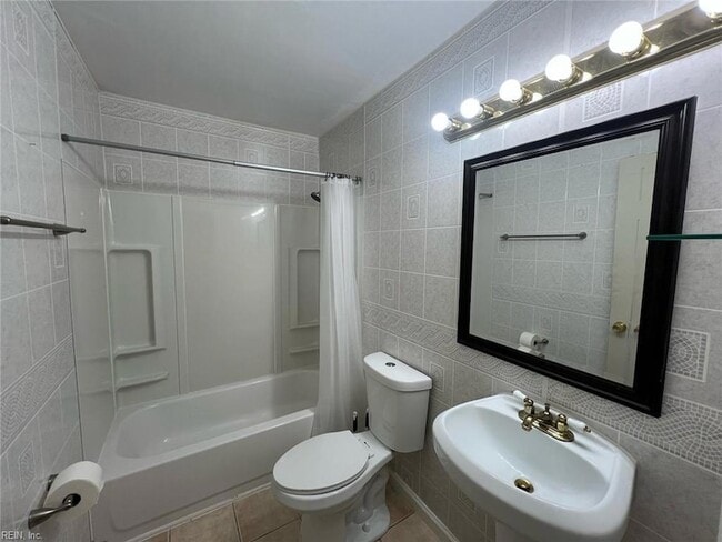 Building Photo - 4556 Dora Cir