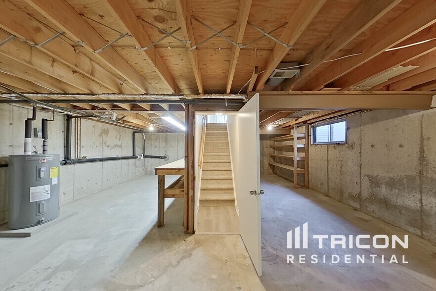Building Photo - 381 Fieldstone Ct