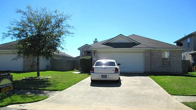 Building Photo - 7905 Diamond Oak Dr