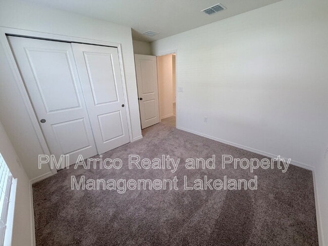 Building Photo - 5537 Crk Hvn Wy