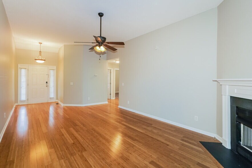 Building Photo - 606 Parrish Wood