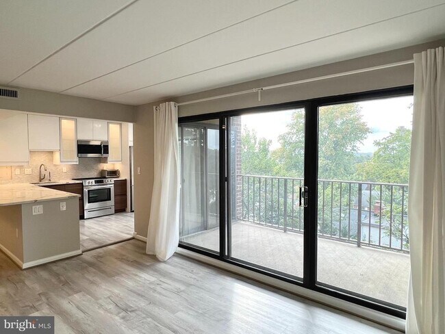 Building Photo - 118 Roberts Ln