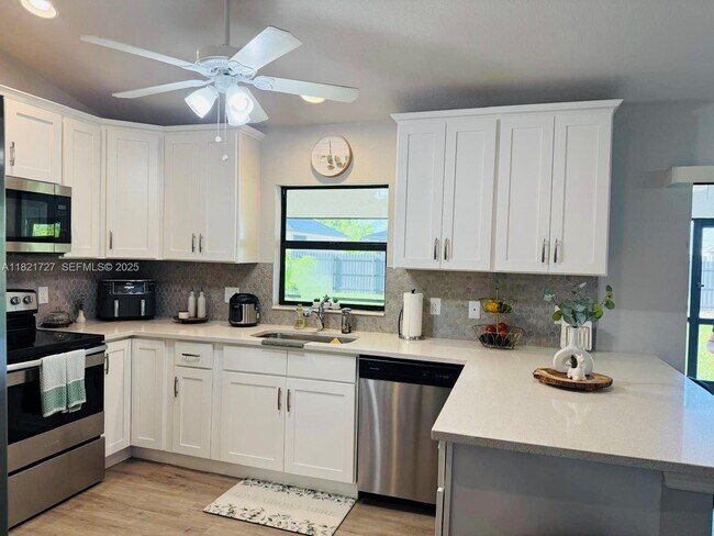 Building Photo - 500 NW 5th St