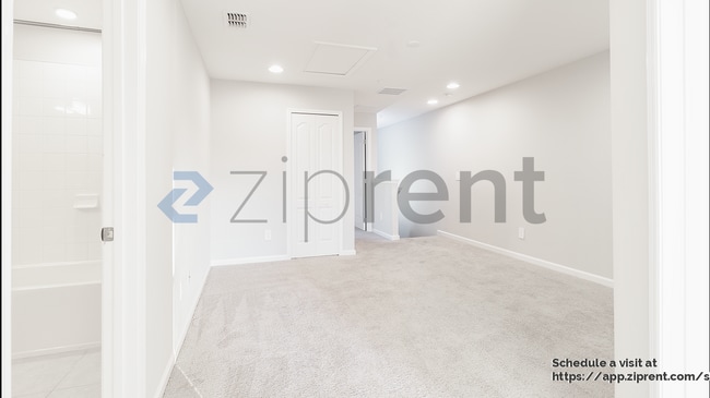 Building Photo - 432 Cape Honeysuckle Pl