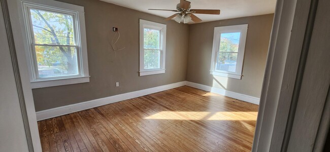 Bedroom - 723 N Adams St