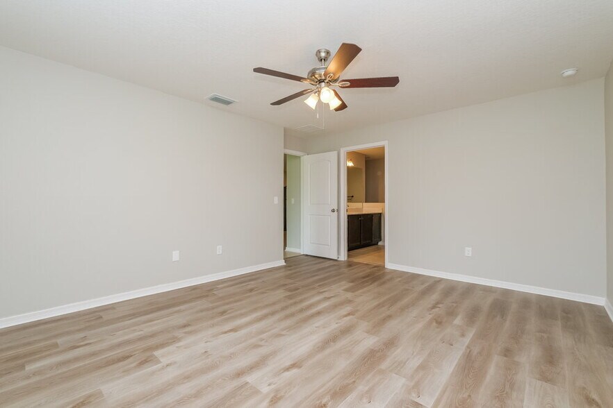 Building Photo - 8349 Silverbell Loop