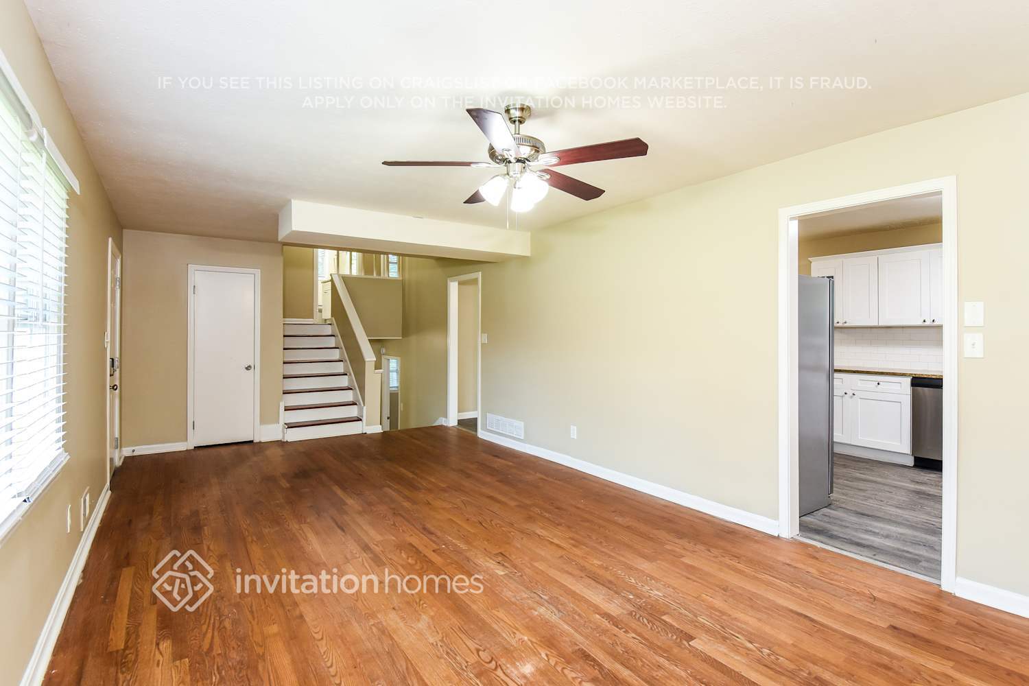 Building Photo - 1634 E Lake Dr