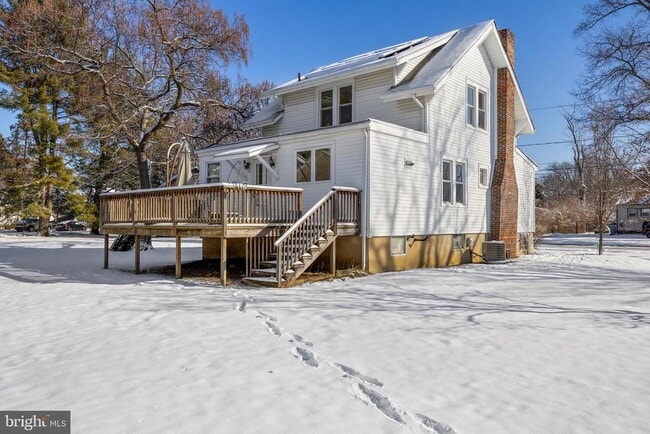 Building Photo - 306 Lincoln Ave