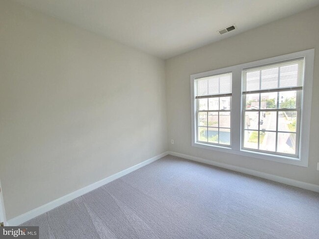 Building Photo - 3926 Shawfield Ln