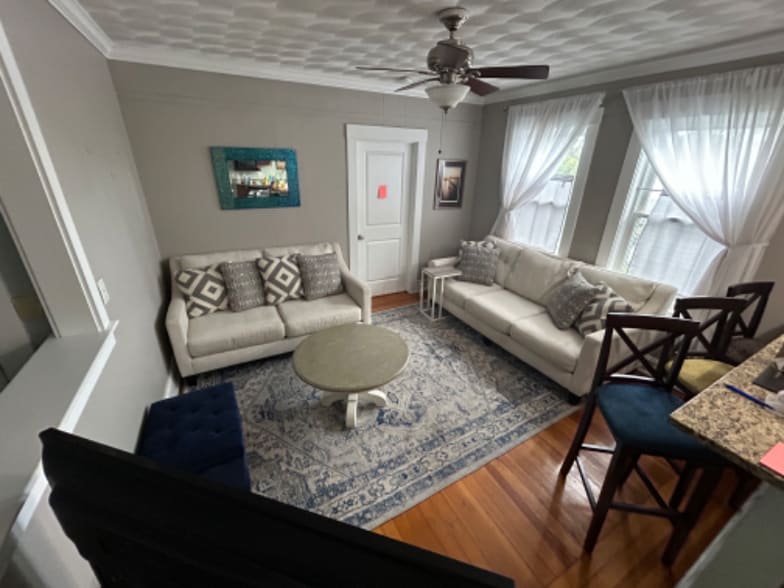 Building Photo - 23 Bedlow Ave