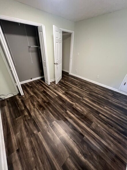 Building Photo - 3080 Dove Chase Ct