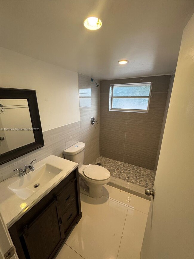 Building Photo - 7699 SW 153rd Ct