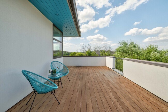 Building Photo - 5613 Clarion Cove