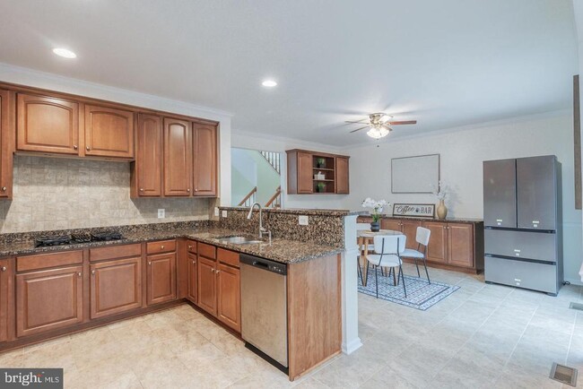 Building Photo - 4592 Barringer Pl