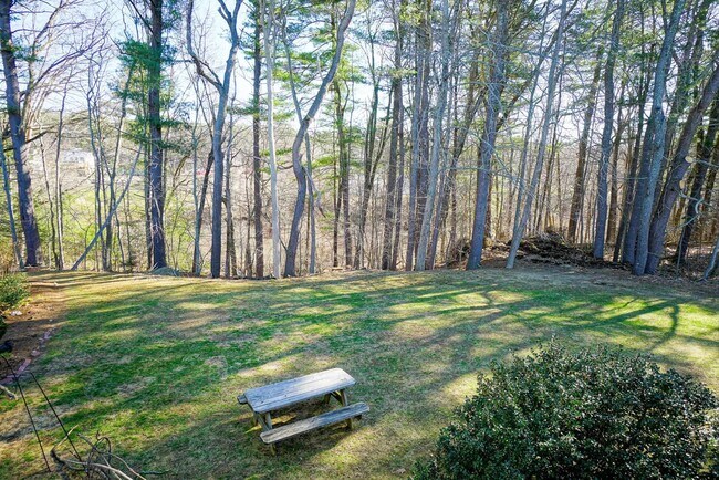 Building Photo - 50 Brookside Dr