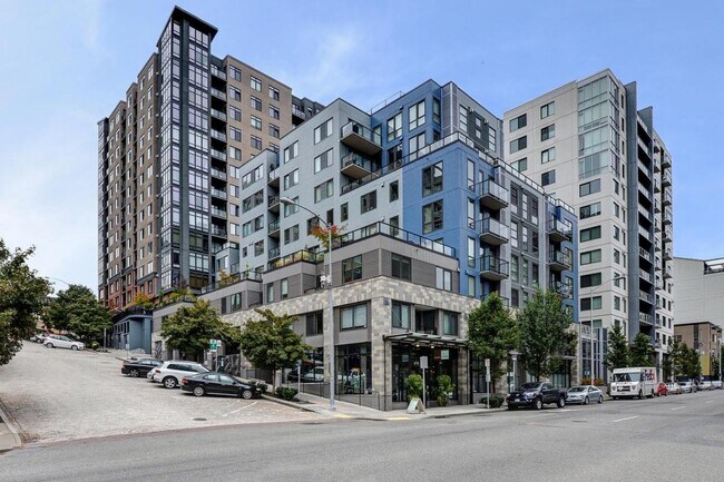 Building Photo - 81 Clay St