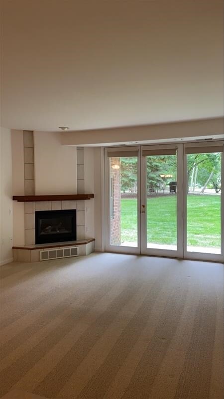 Building Photo - 251 S Yellowstone Dr