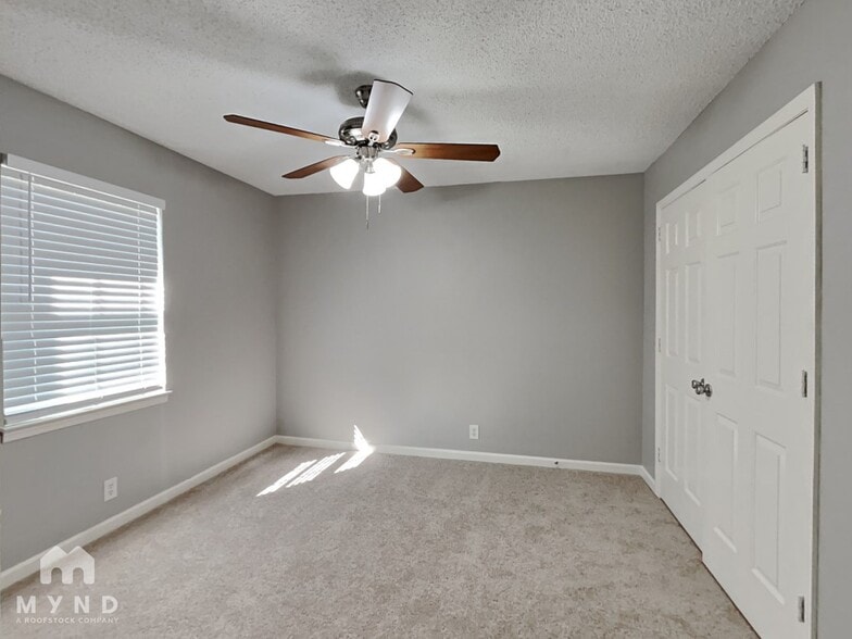 Building Photo - 2981 Owendale Dr