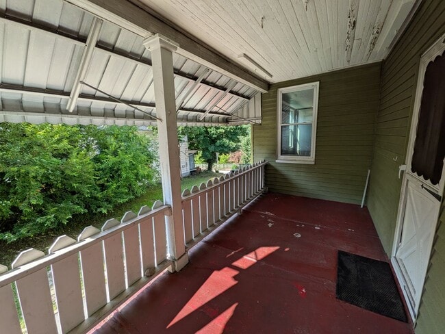 Building Photo - 3620 Grenada St
