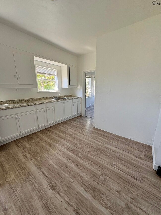 Building Photo - 2168 Ave H