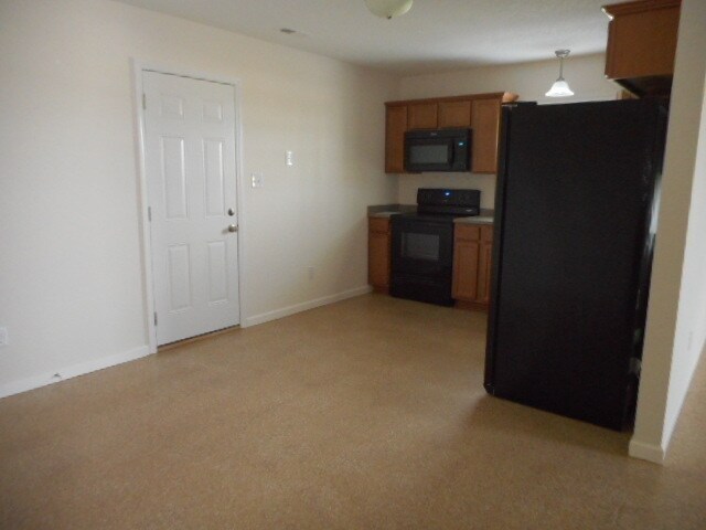 Building Photo - 103 Virginia Dr