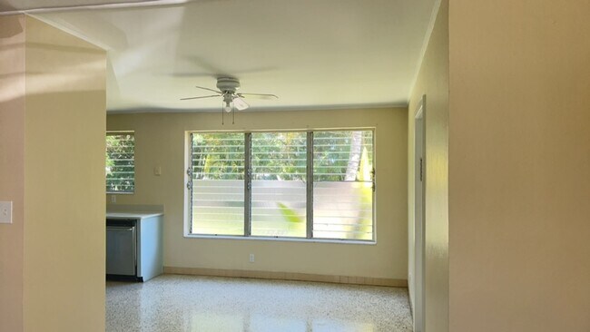 Building Photo - 3 Bedroom - Single Family Home