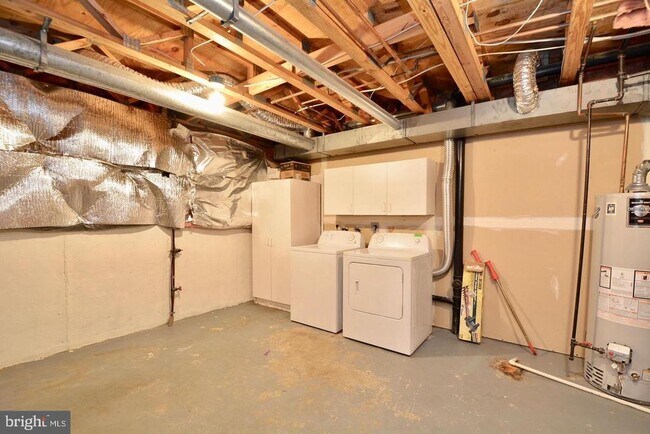 Building Photo - 7209 Burton Hill Ct